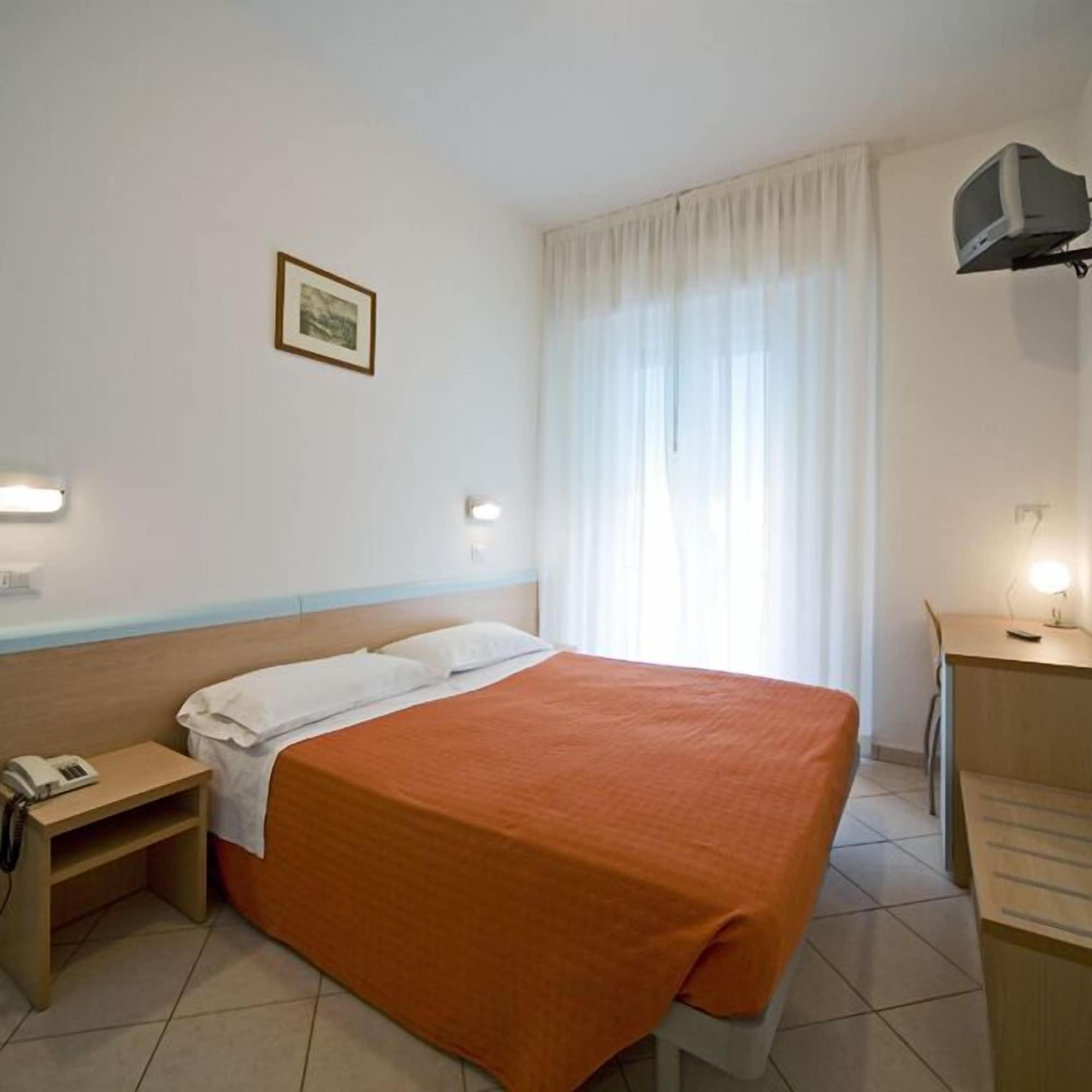 Hotel Savina Rímini Exterior foto