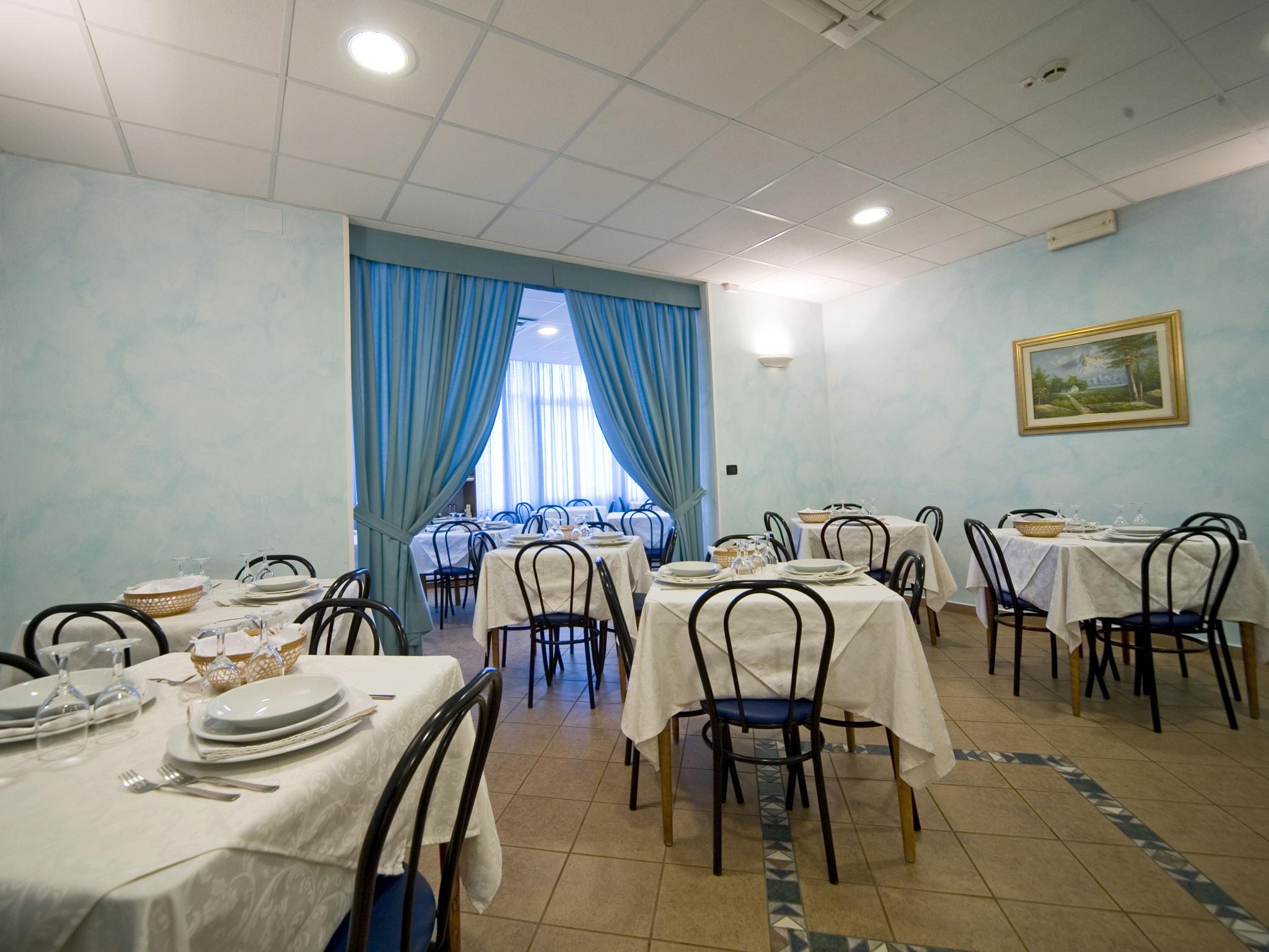 Hotel Savina Rímini Restaurante foto